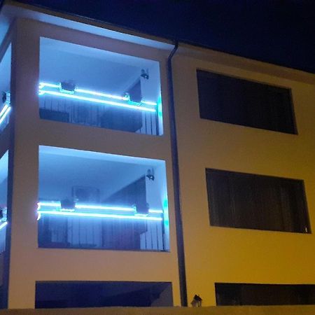 Splendid Aparthotel นาโวดาริ ภายนอก รูปภาพ