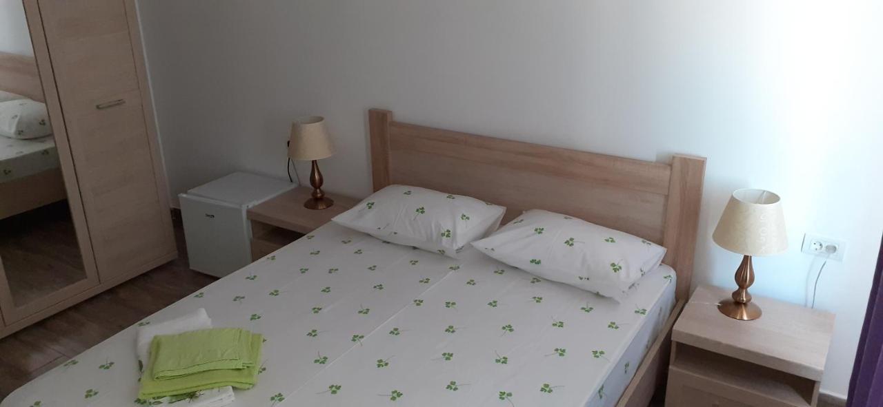Splendid Aparthotel นาโวดาริ ภายนอก รูปภาพ