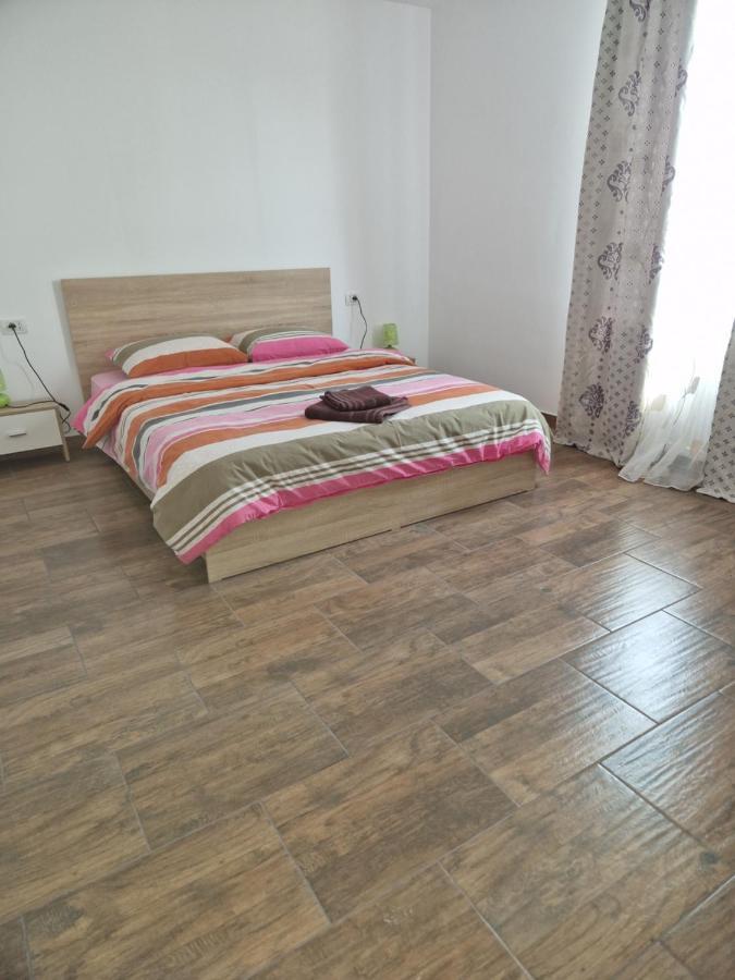 Splendid Aparthotel นาโวดาริ ภายนอก รูปภาพ